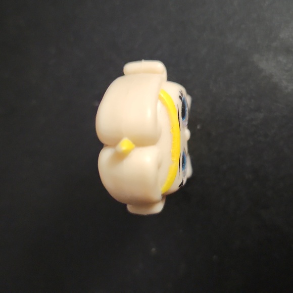 Disney Doorables Mini Figure Wardrobe from Beauty and the Beast Moose manufactur - Picture 4 of 6